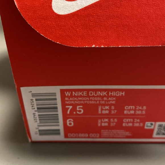 Nike Dunk High Sneakers. Black/Moon Fossil. Size 7.5W/6M. - Picture 3 of 7